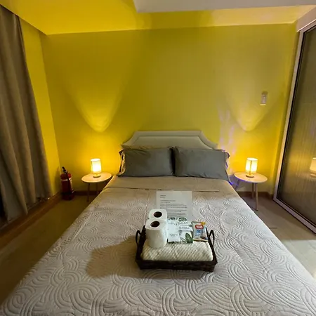 Casa Avisha At Azure Urban Resort